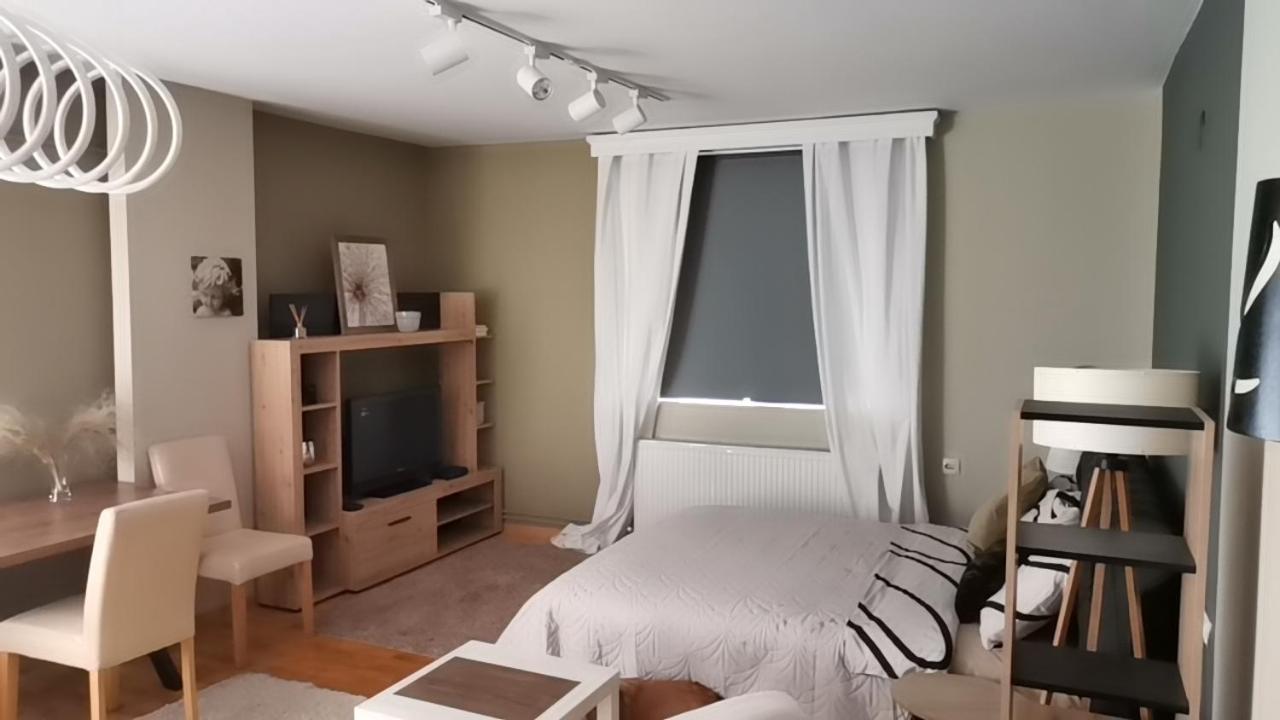 Crystal Kragujevac Lägenhet Exteriör bild